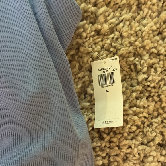 NWT Women's Blue Crop Tank Top - Picture 2 of 4